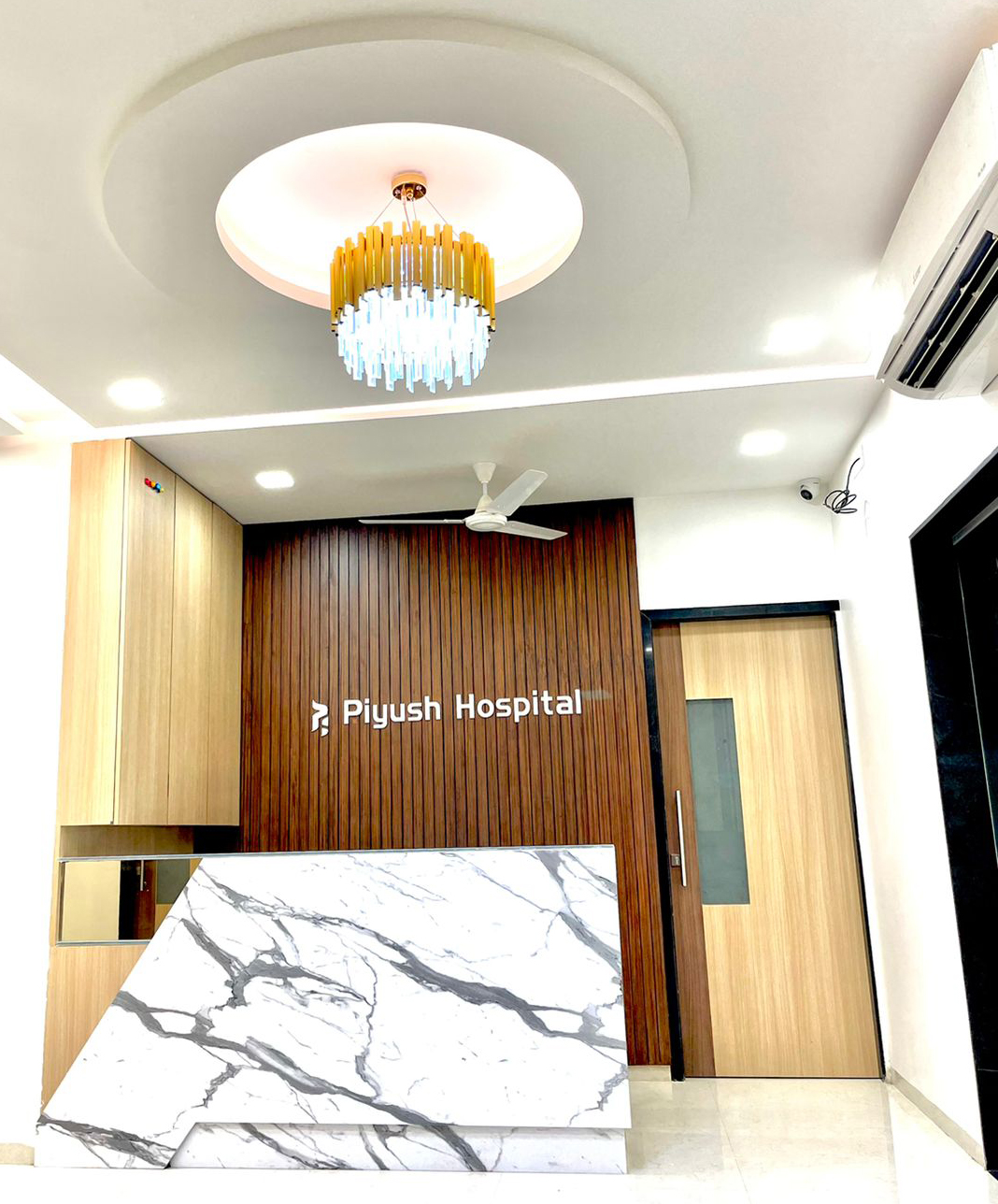Surgeon in Jalgaon-piyush hospital